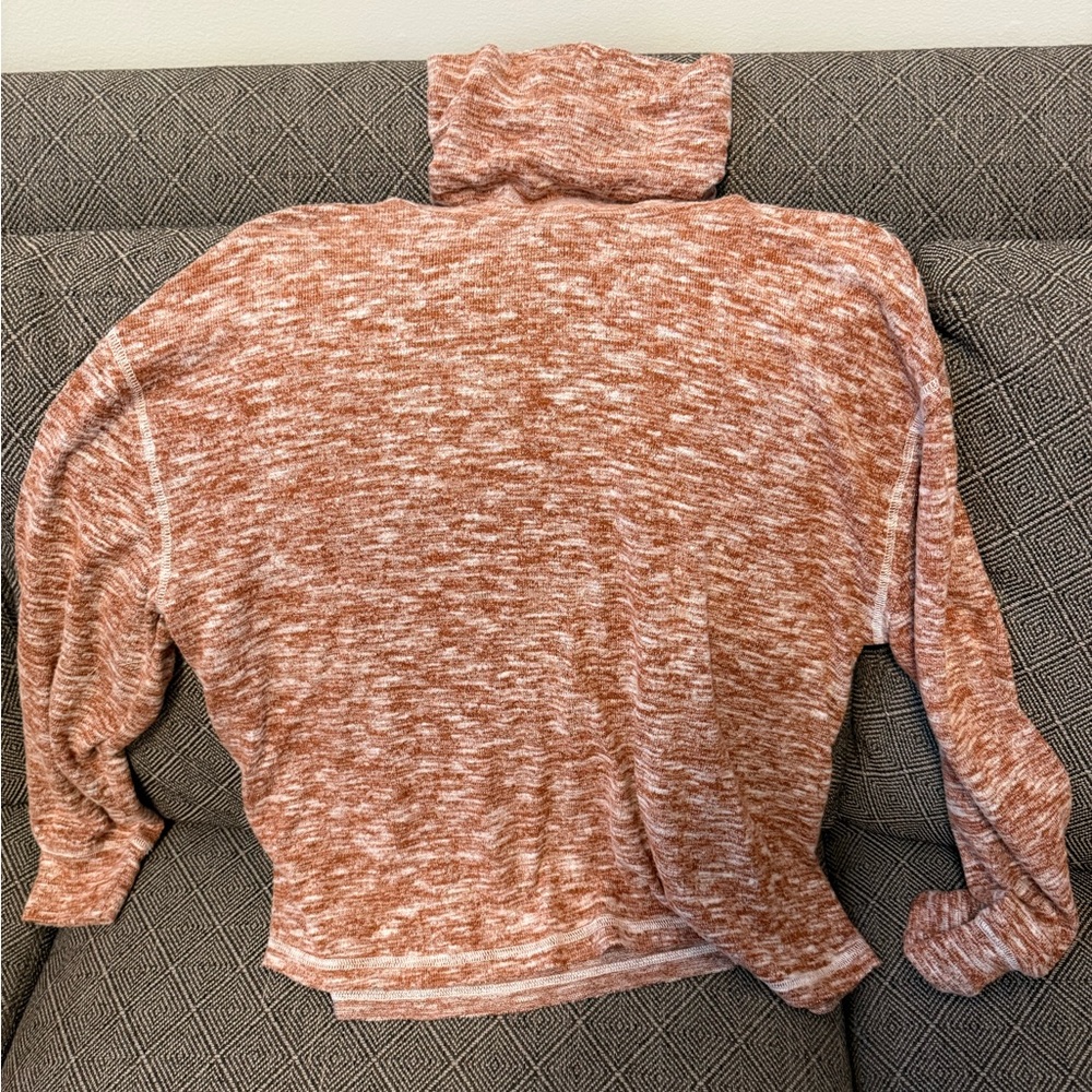 Women’s Universal Thread Marled Knit Sweater in Rust and Cream